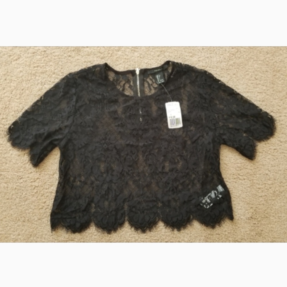 Forever 21 lace crop top size Large
